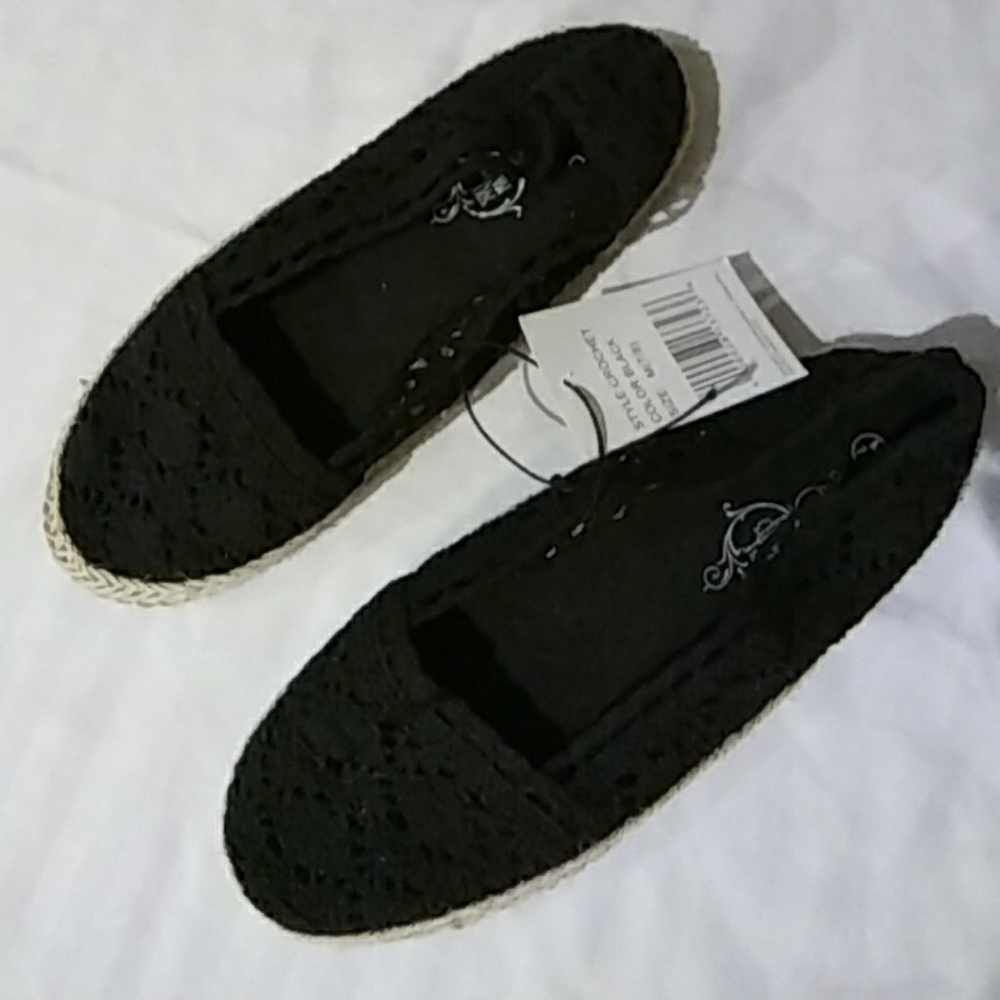 Lace embroidery casual shoes